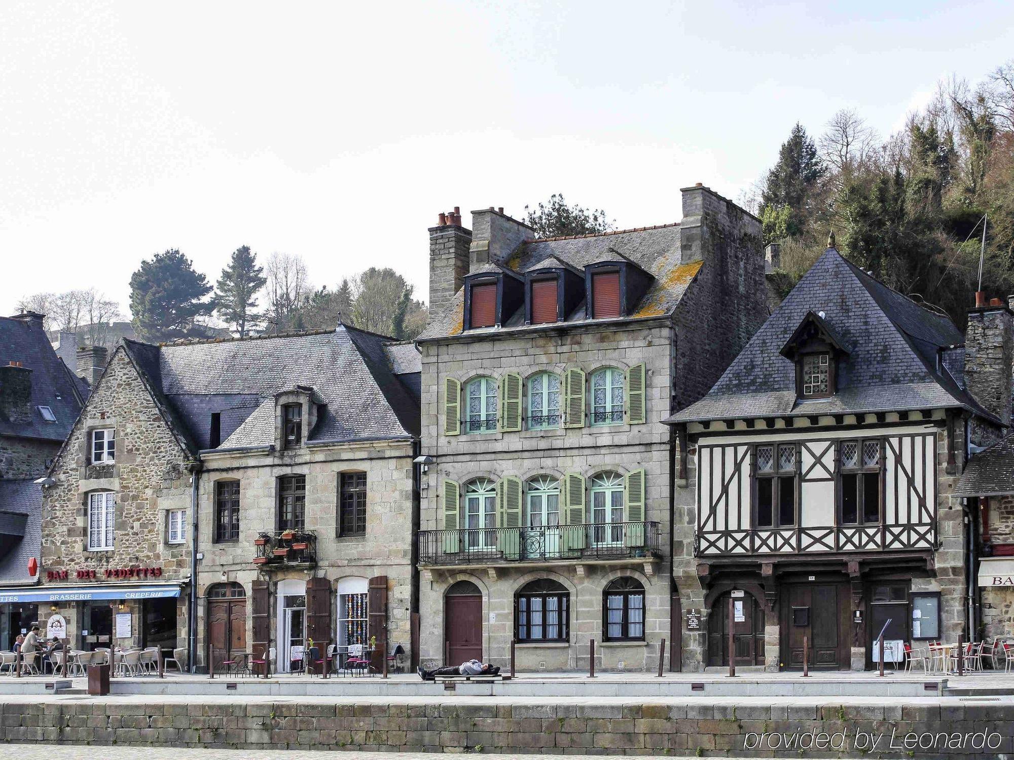 Ibis Styles Dinan Centre Ville Exterior foto